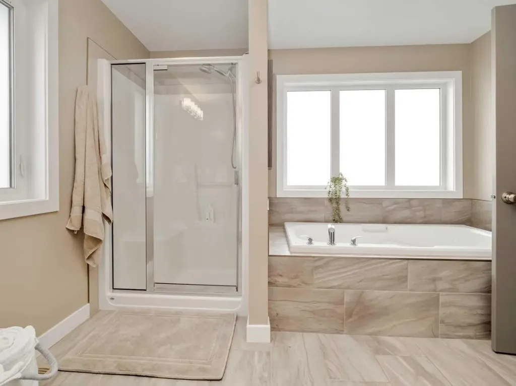 413 Devonia Way W Lethbridge AB T1J 5J7
