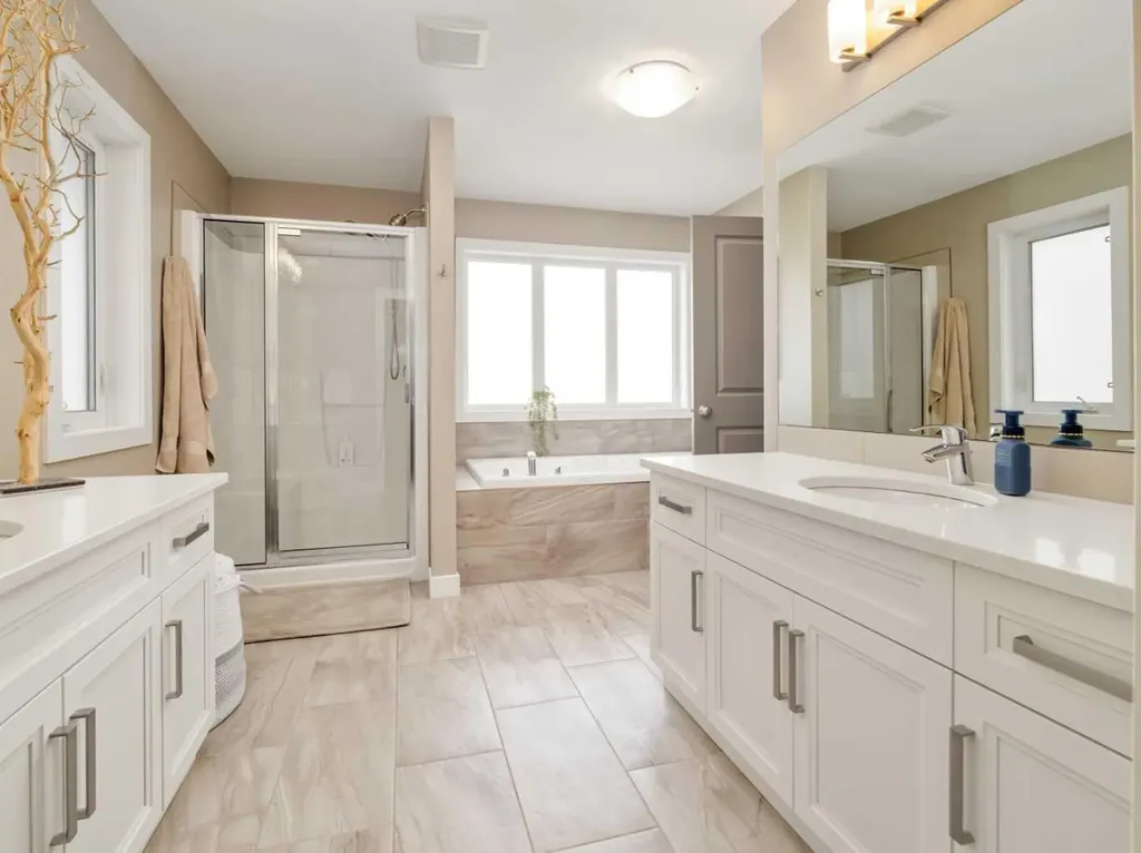413 Devonia Way W Lethbridge AB T1J 5J7