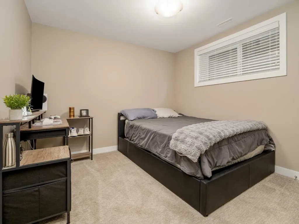 413 Devonia Way W Lethbridge AB T1J 5J7