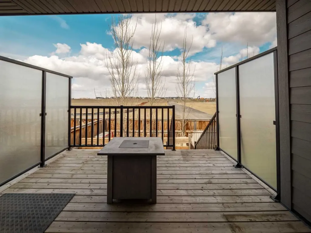 413 Devonia Way W Lethbridge AB T1J 5J7