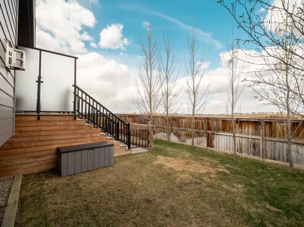 413 Devonia Way W Lethbridge AB T1J 5J7