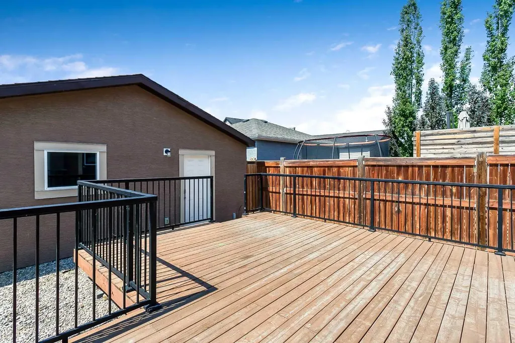 23 Marquis Link SE Calgary AB T3M 1Z5