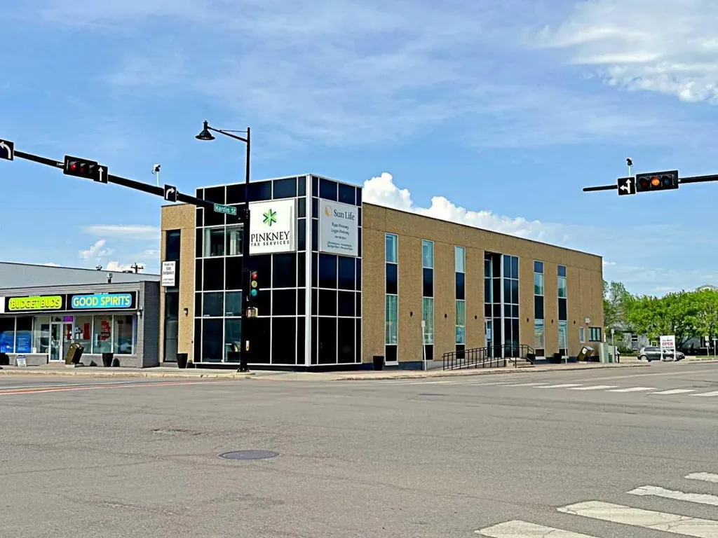 9902 Franklin Avenue Fort Mcmurray AB T9H 2K5