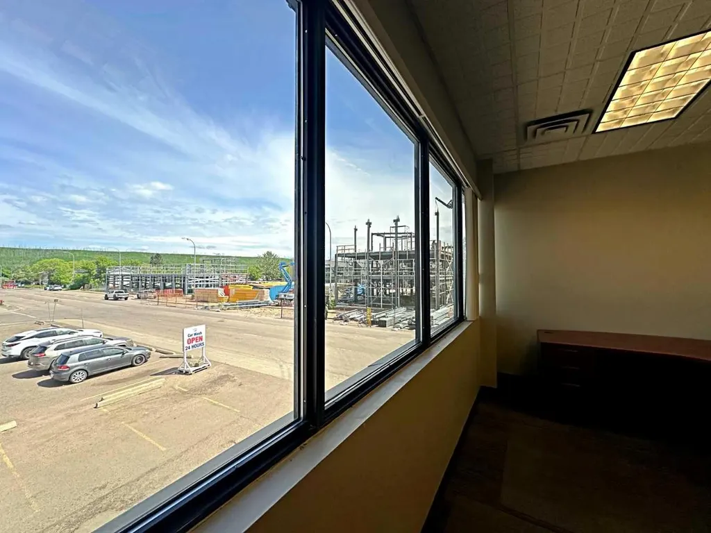 9902 Franklin Avenue Fort Mcmurray AB T9H 2K5