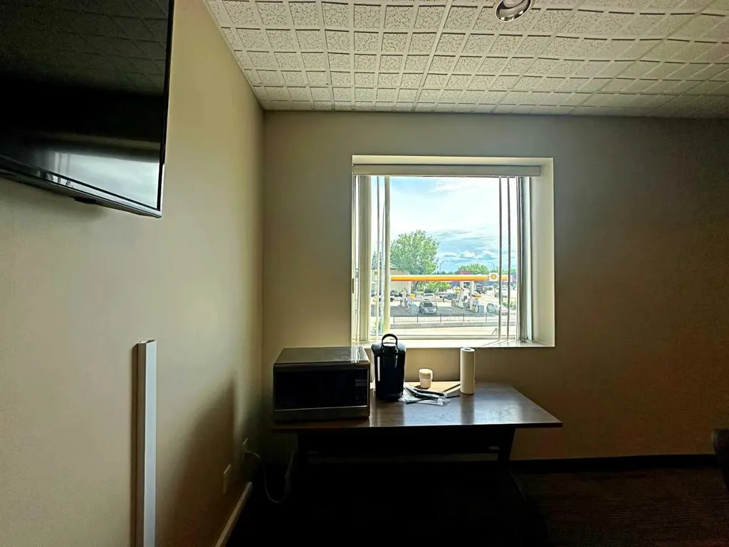 9902 Franklin Avenue Fort Mcmurray AB T9H 2K5