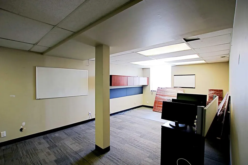 9902 Franklin Avenue Fort Mcmurray AB T9H 2K5