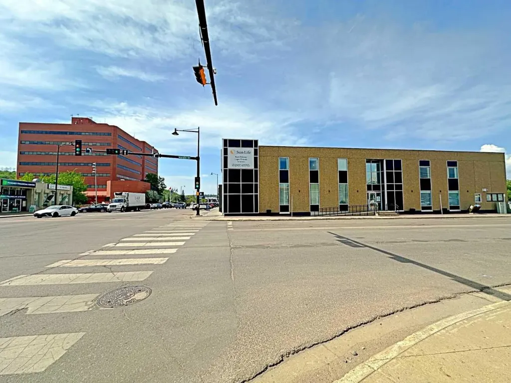 9902 Franklin Avenue Fort Mcmurray AB T9H 2K5