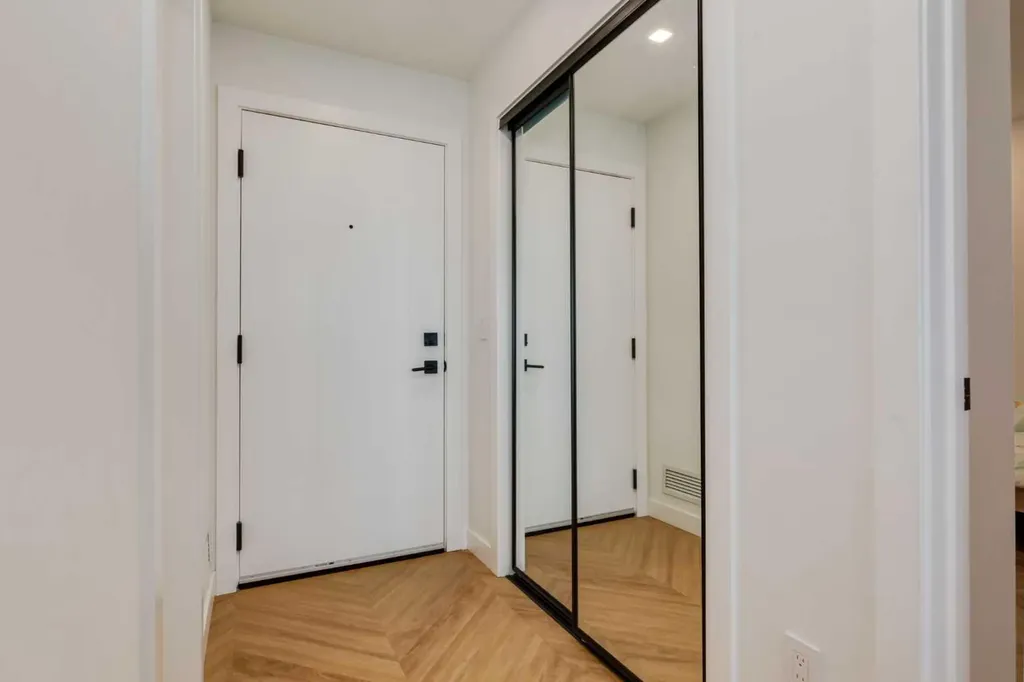 8505 Broadcast Avenue SW Calgary AB T3H 6B5
