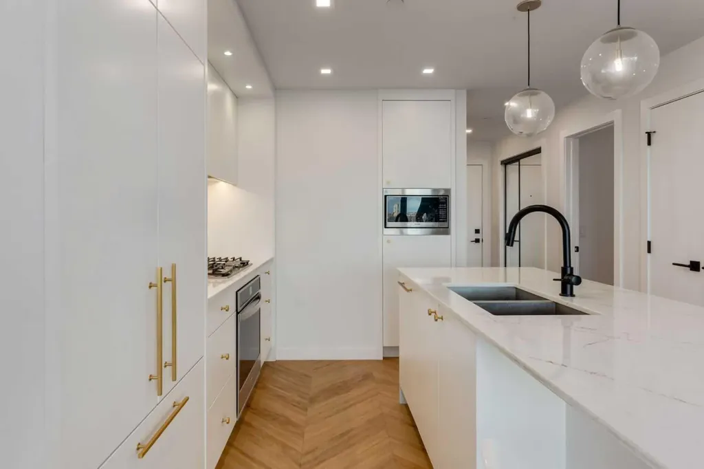 8505 Broadcast Avenue SW Calgary AB T3H 6B5