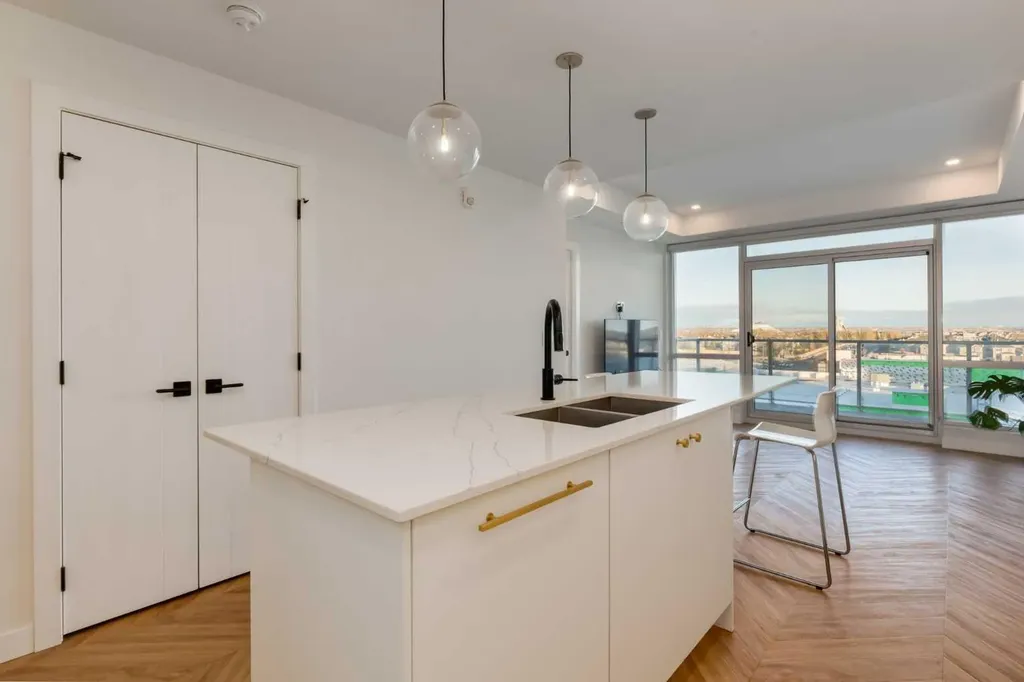 8505 Broadcast Avenue SW Calgary AB T3H 6B5