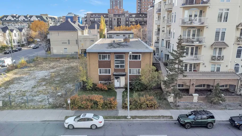 1309 12 Avenue SW Calgary AB T3C0P6