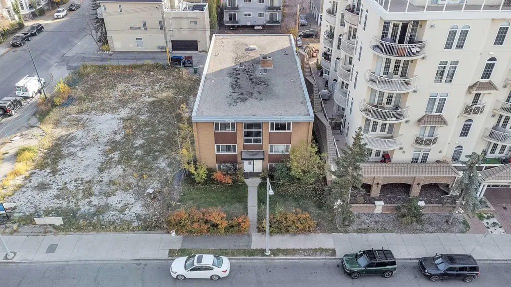 1309 12 Avenue SW Calgary AB T3C0P6