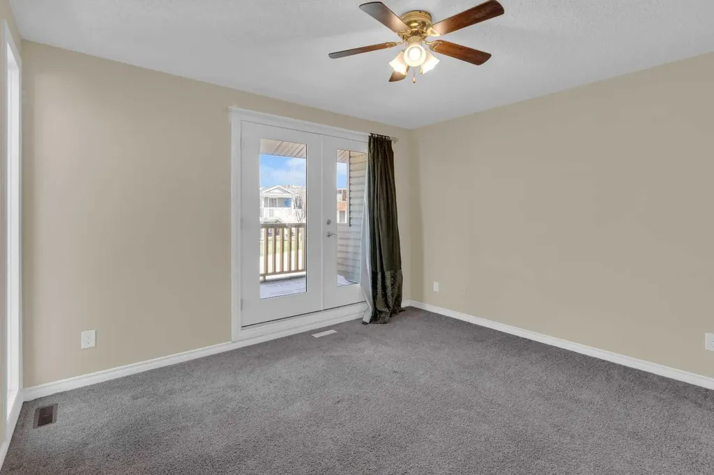 2537 9 Avenue SE Calgary AB T2A 0B4