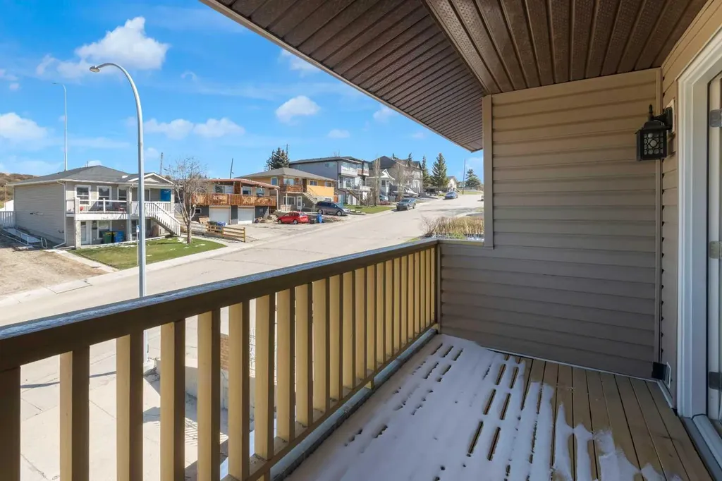 2537 9 Avenue SE Calgary AB T2A 0B4