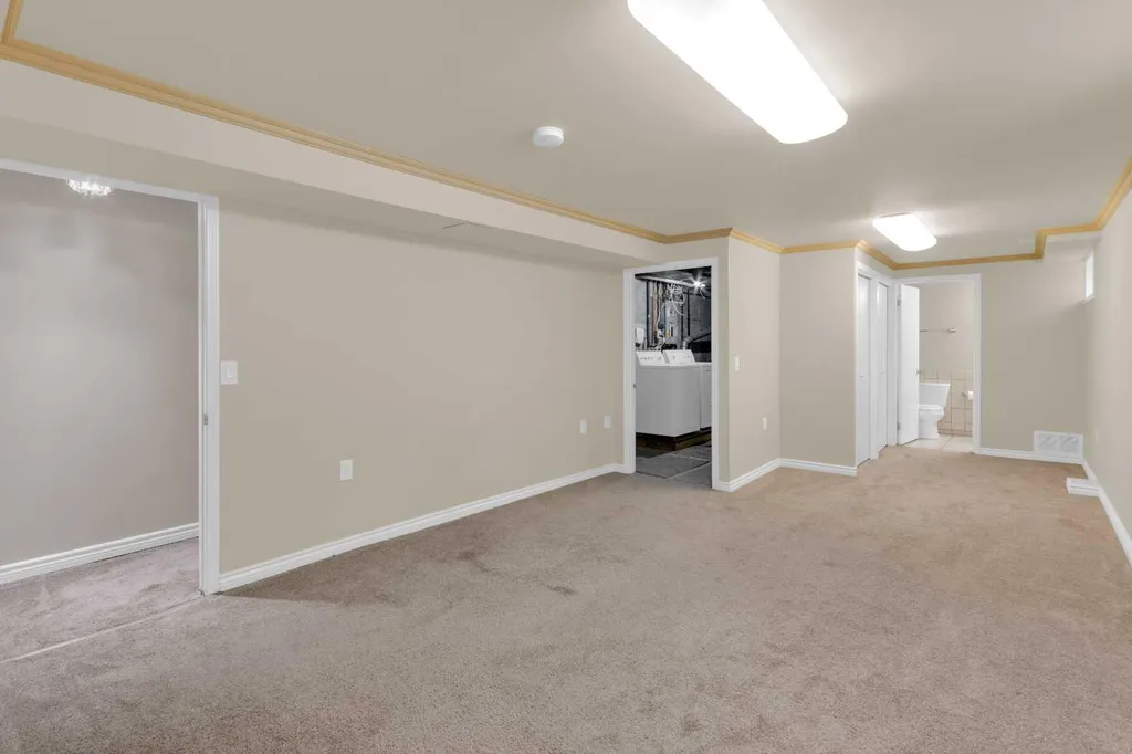 2537 9 Avenue SE Calgary AB T2A 0B4