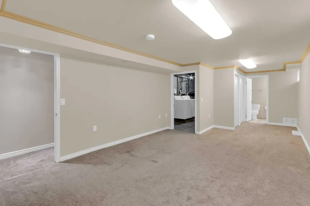 2537 9 Avenue SE Calgary AB T2A 0B4