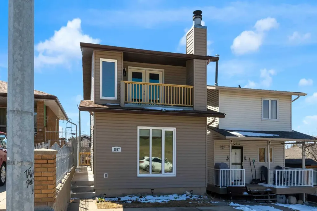 2537 9 Avenue SE Calgary AB T2A 0B4