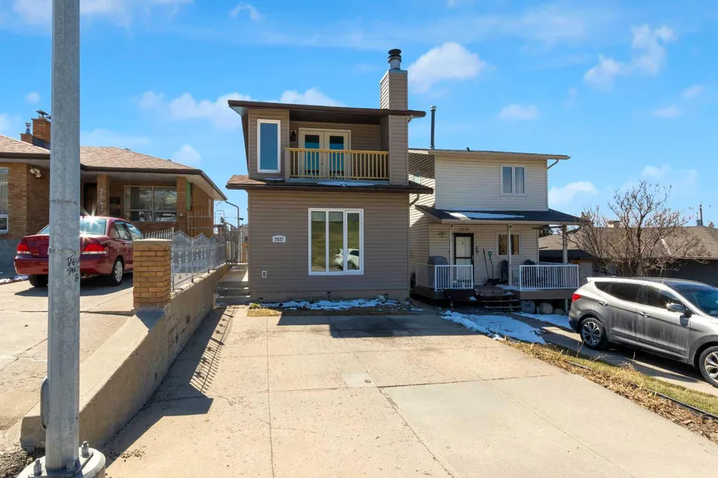 2537 9 Avenue SE Calgary AB T2A 0B4