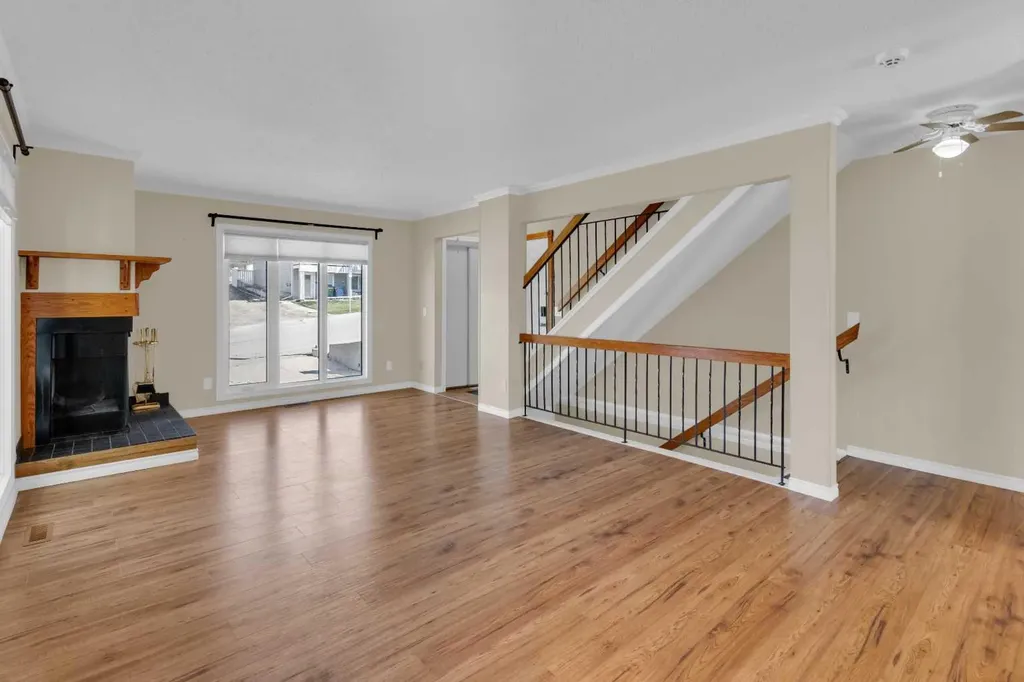 2537 9 Avenue SE Calgary AB T2A 0B4