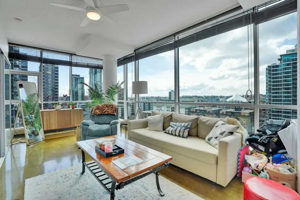 135 13 Avenue SW Calgary AB T2R0V8