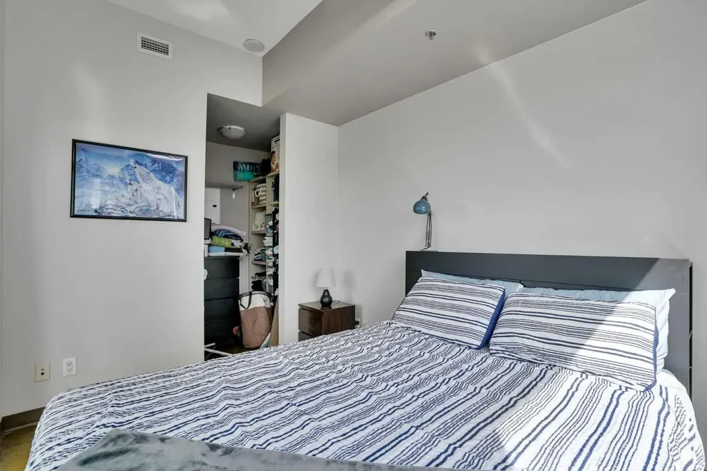 135 13 Avenue SW Calgary AB T2R0V8