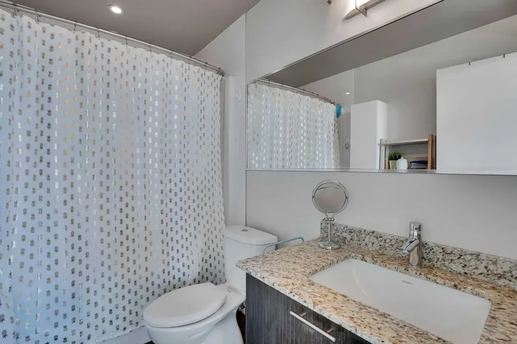 135 13 Avenue SW Calgary AB T2R0V8