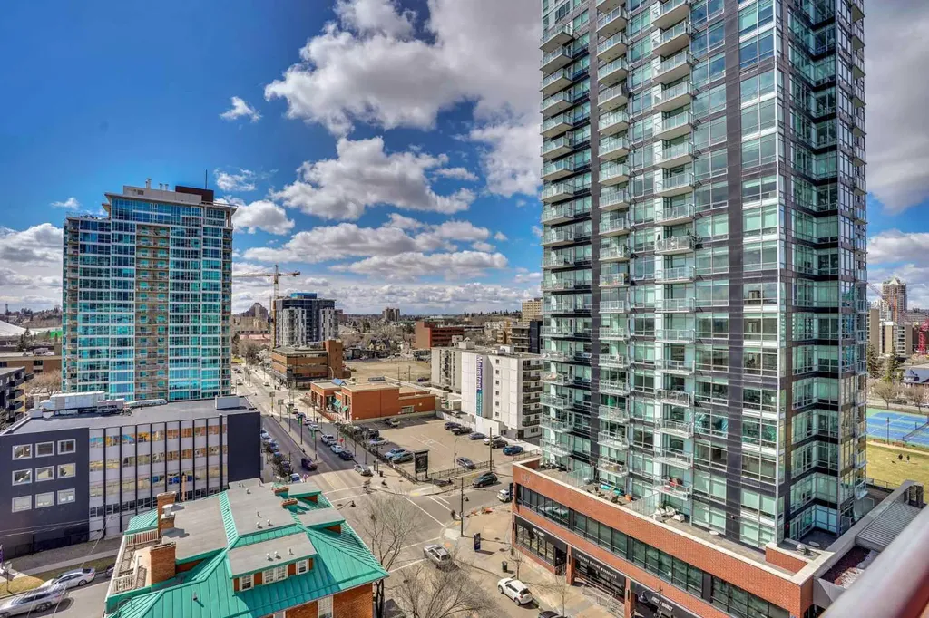 135 13 Avenue SW Calgary AB T2R0V8