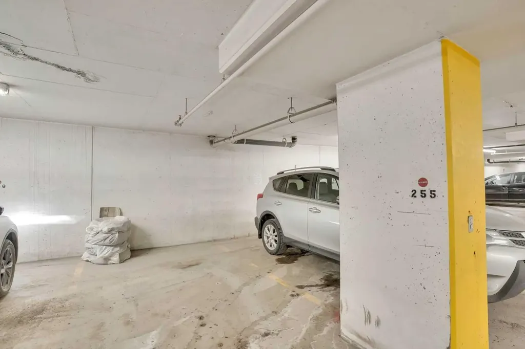 135 13 Avenue SW Calgary AB T2R0V8