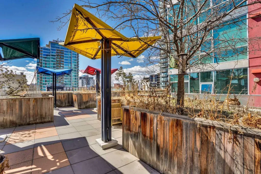 135 13 Avenue SW Calgary AB T2R0V8