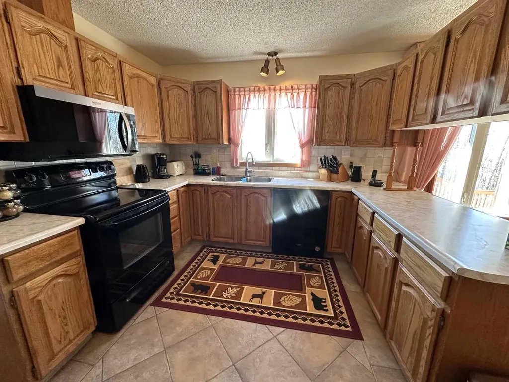 13428 Lakeland Drive Rural Lac La Biche County AB T0A 2C1