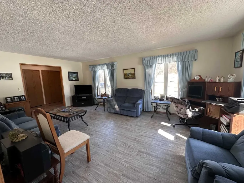 13428 Lakeland Drive Rural Lac La Biche County AB T0A 2C1