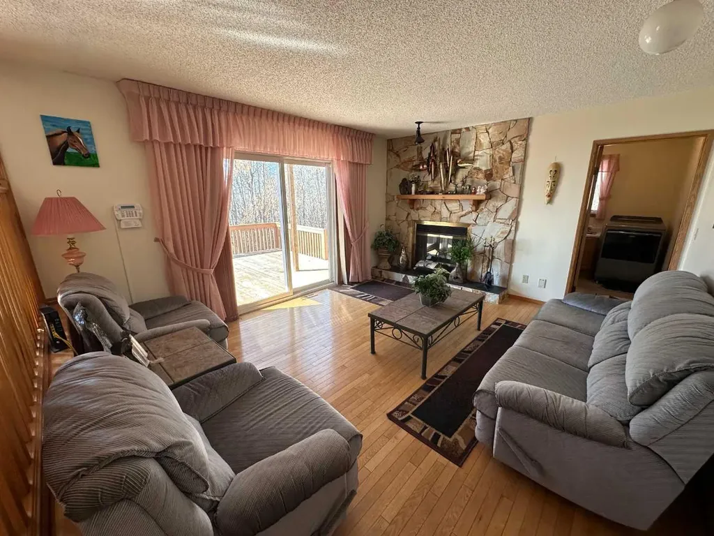 13428 Lakeland Drive Rural Lac La Biche County AB T0A 2C1