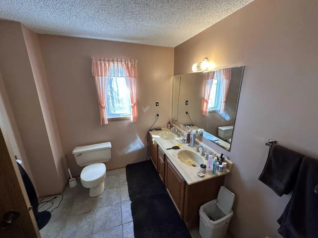 13428 Lakeland Drive Rural Lac La Biche County AB T0A 2C1