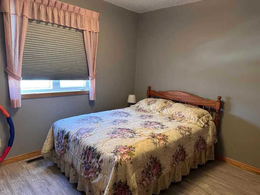 13428 Lakeland Drive Rural Lac La Biche County AB T0A 2C1