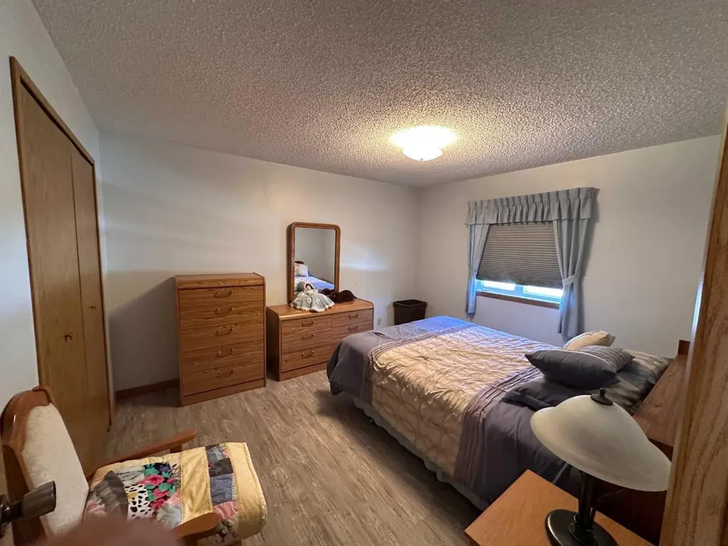 13428 Lakeland Drive Rural Lac La Biche County AB T0A 2C1