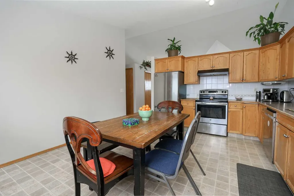 77 Duval Crescent Red Deer AB T4R 2Y7