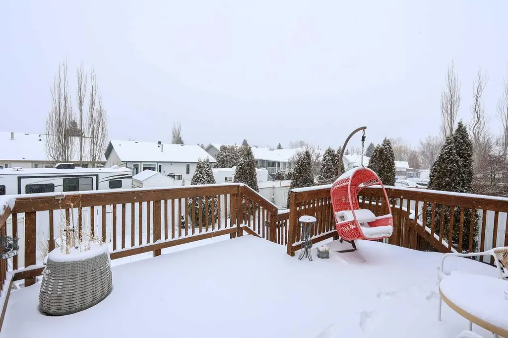 77 Duval Crescent Red Deer AB T4R 2Y7