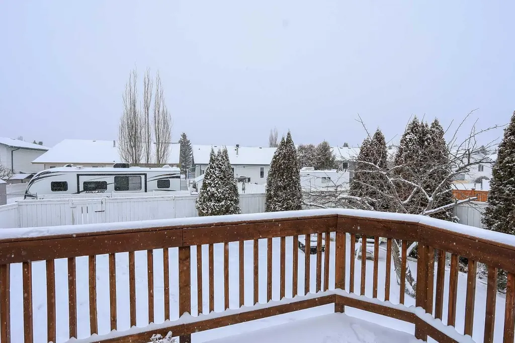 77 Duval Crescent Red Deer AB T4R 2Y7