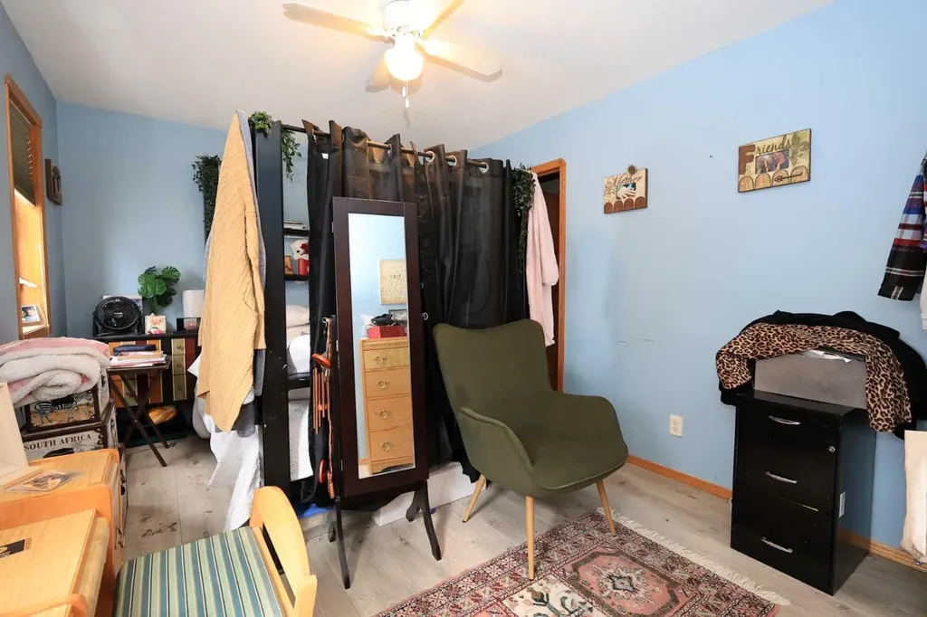 77 Duval Crescent Red Deer AB T4R 2Y7