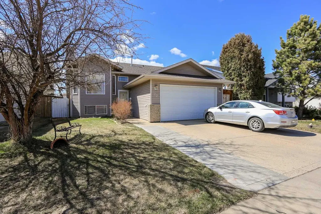 77 Duval Crescent Red Deer AB T4R 2Y7
