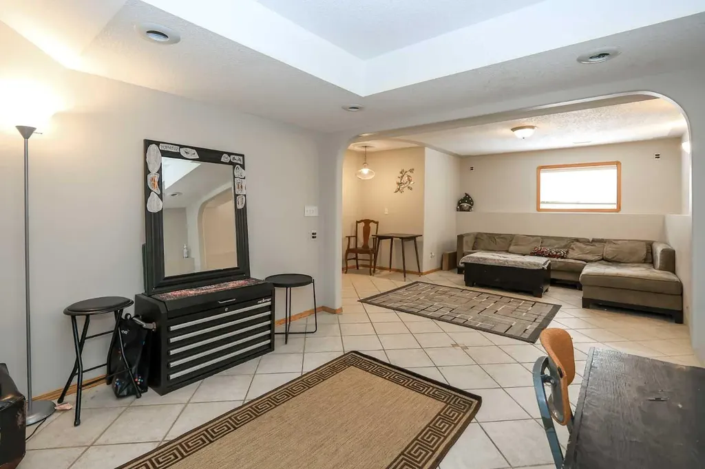 77 Duval Crescent Red Deer AB T4R 2Y7