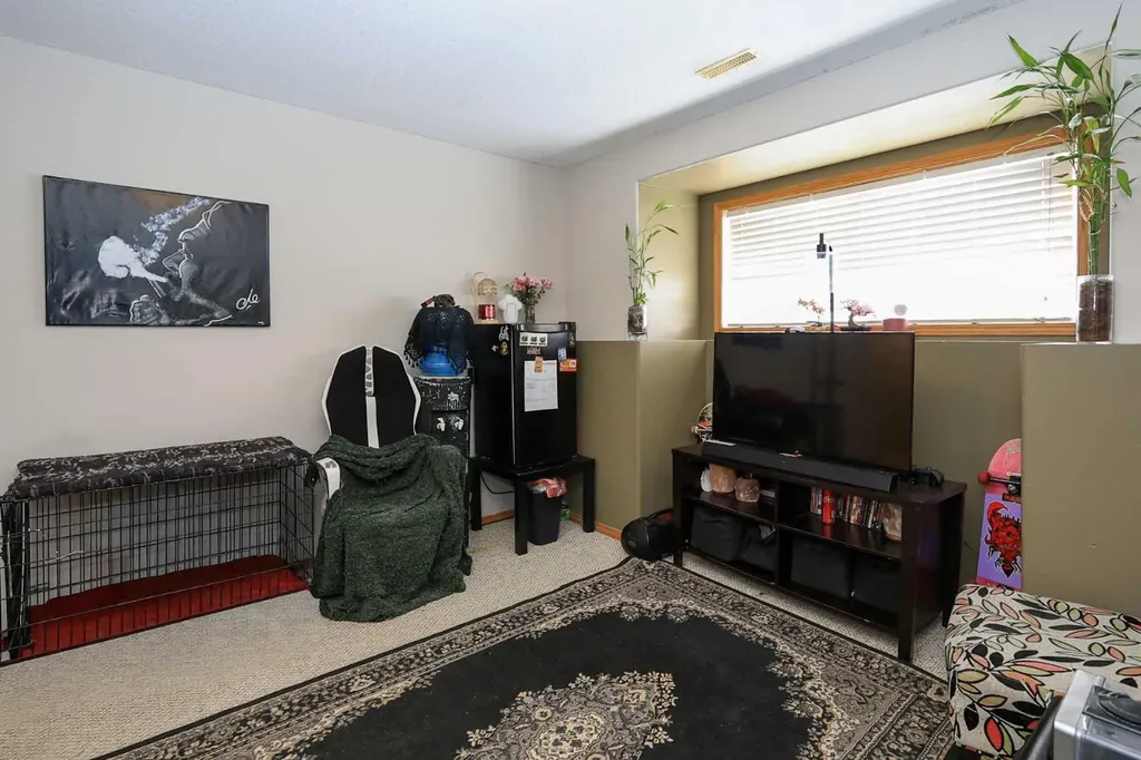 77 Duval Crescent Red Deer AB T4R 2Y7