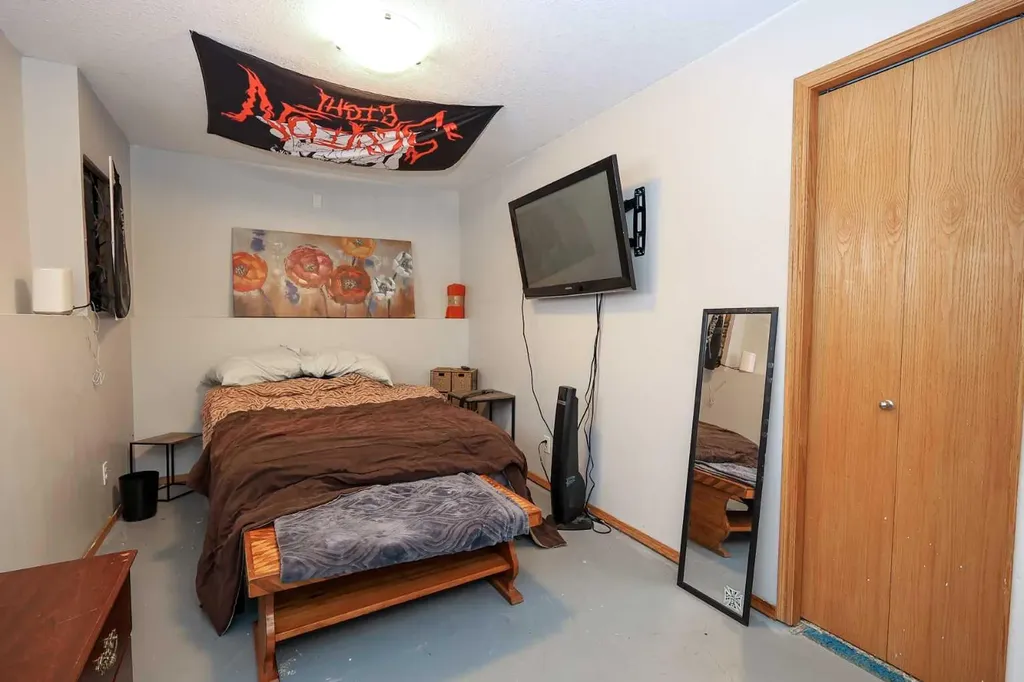 77 Duval Crescent Red Deer AB T4R 2Y7