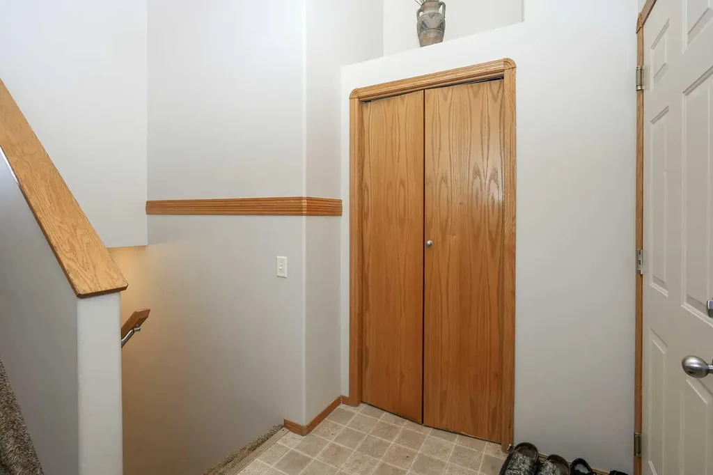 77 Duval Crescent Red Deer AB T4R 2Y7