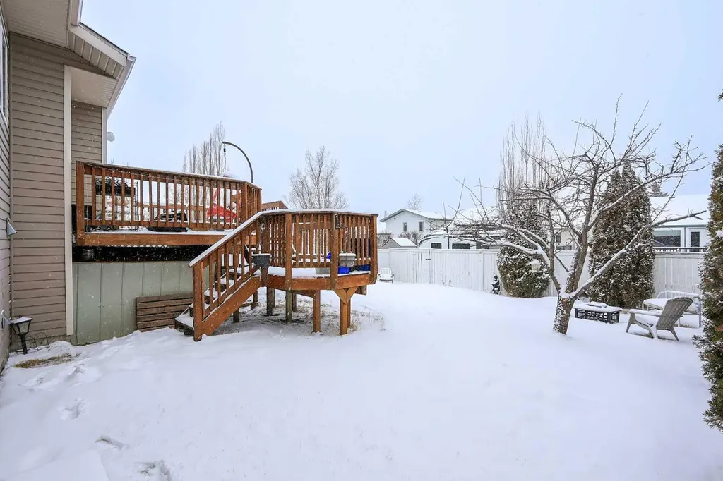 77 Duval Crescent Red Deer AB T4R 2Y7