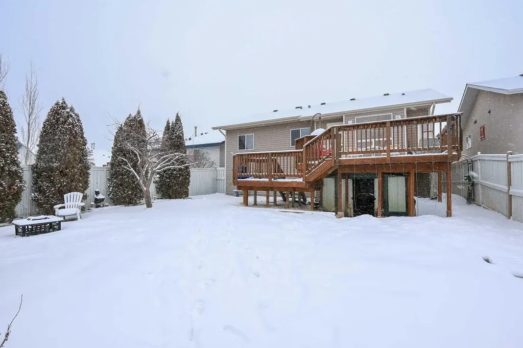 77 Duval Crescent Red Deer AB T4R 2Y7