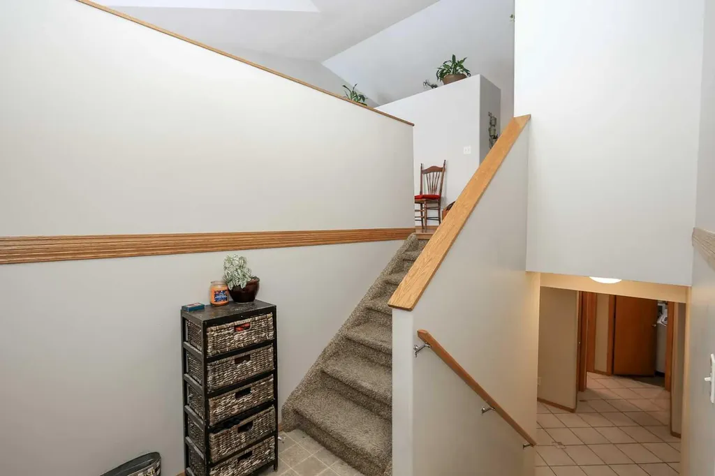 77 Duval Crescent Red Deer AB T4R 2Y7