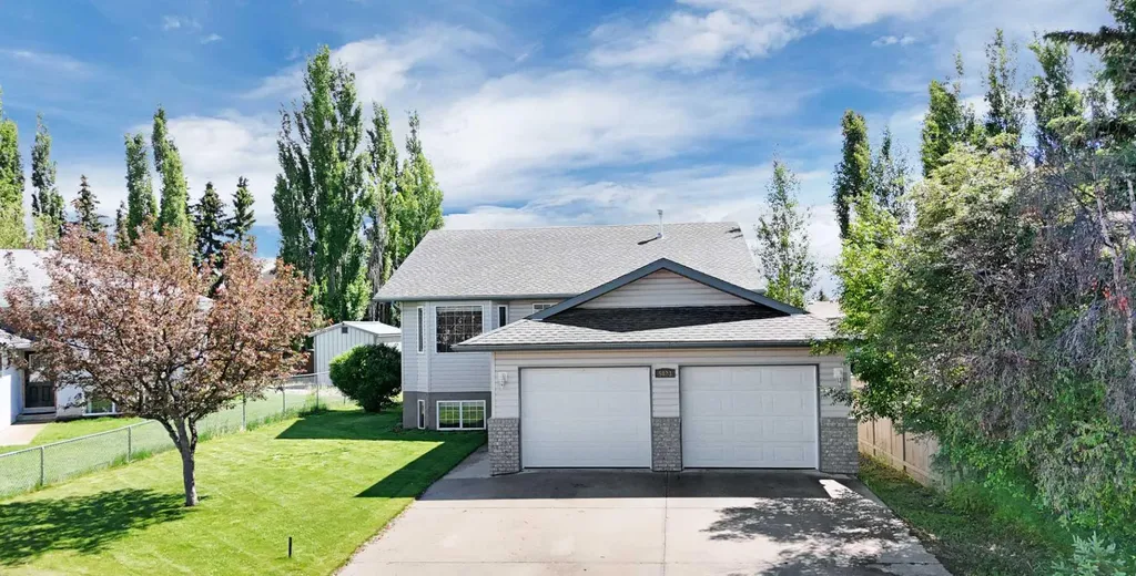 5823 60 Avenue Rocky Mountain House AB T4T 1K2