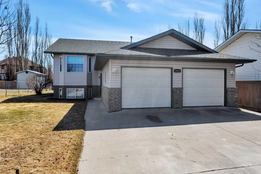 5823 60 Avenue Rocky Mountain House AB T4T 1K2