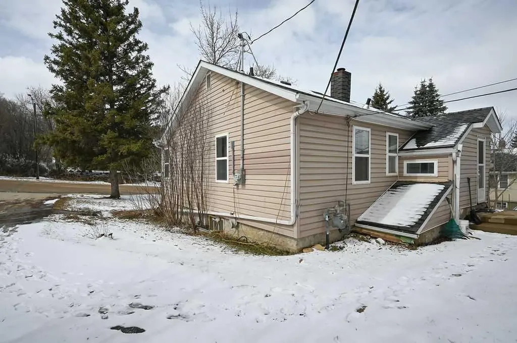 4812 53 Street Athabasca AB T9S 1K6